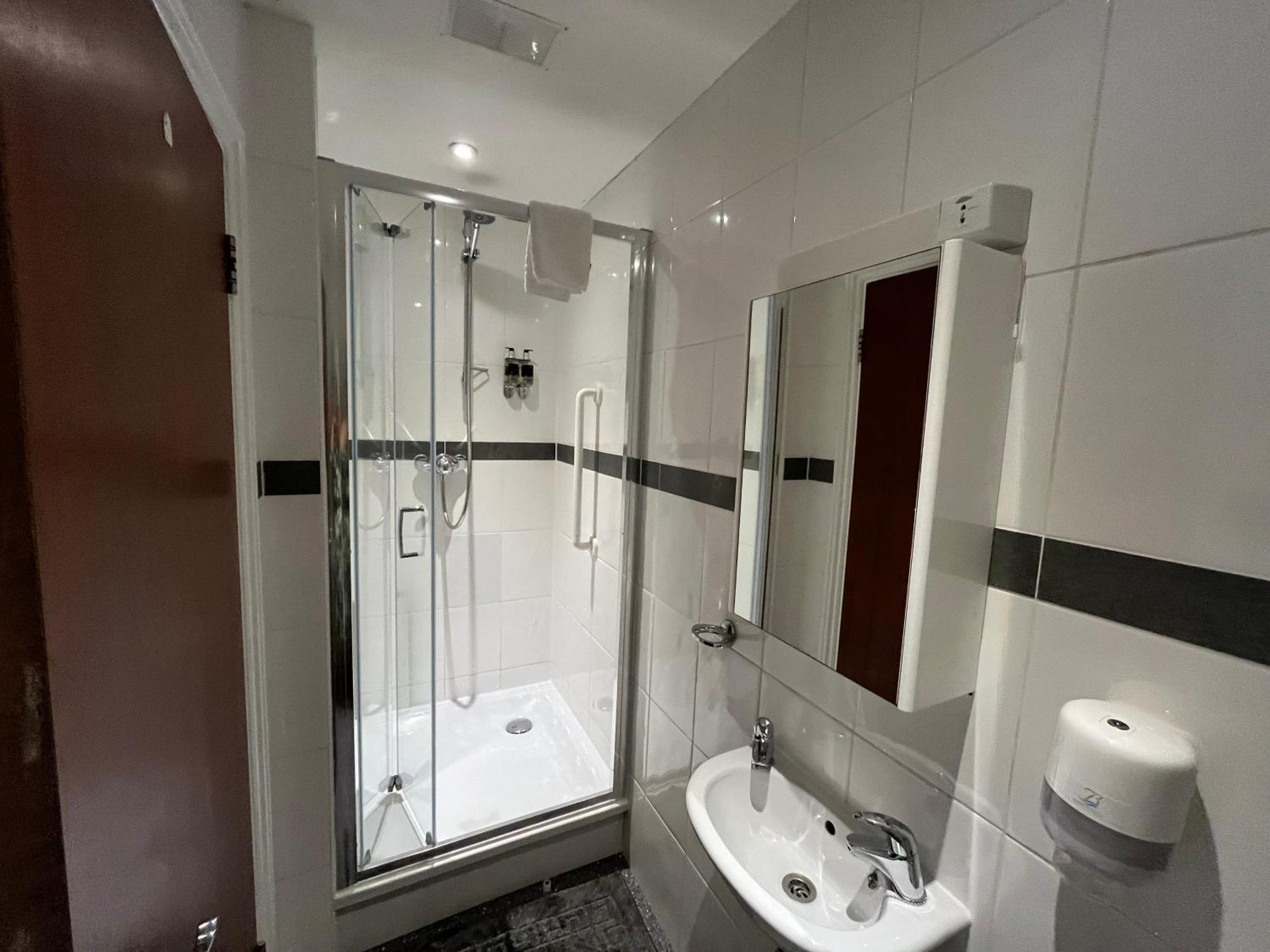 Biarritz Hotel St Brelade Bagian luar foto