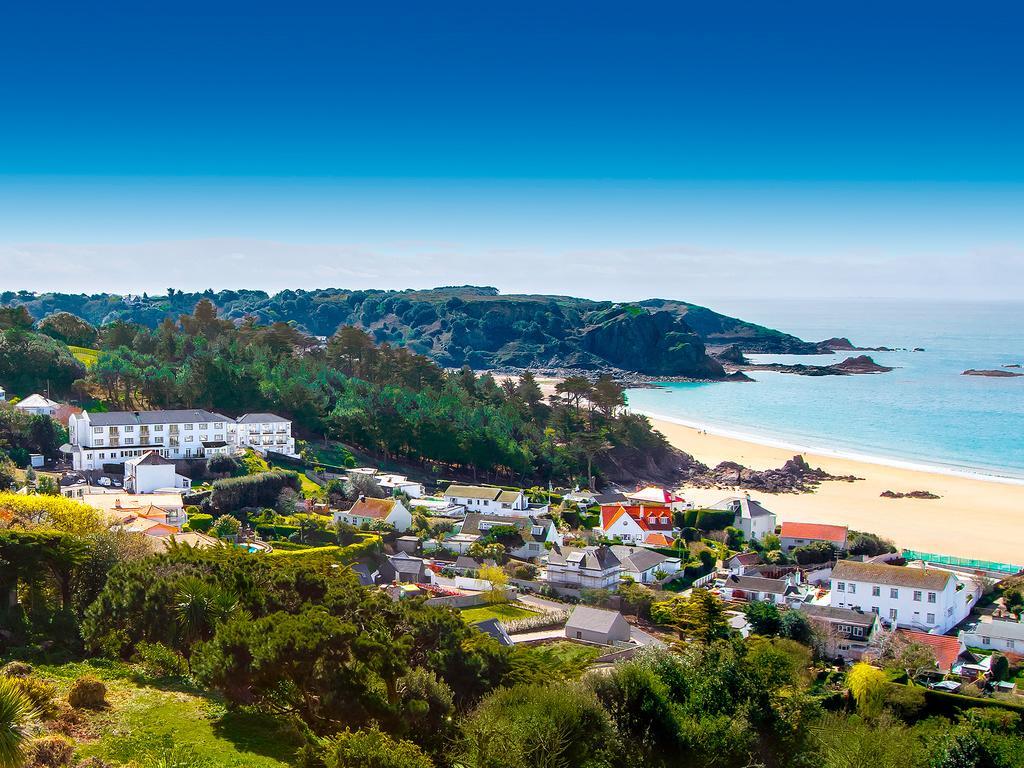 Biarritz Hotel St Brelade Bagian luar foto