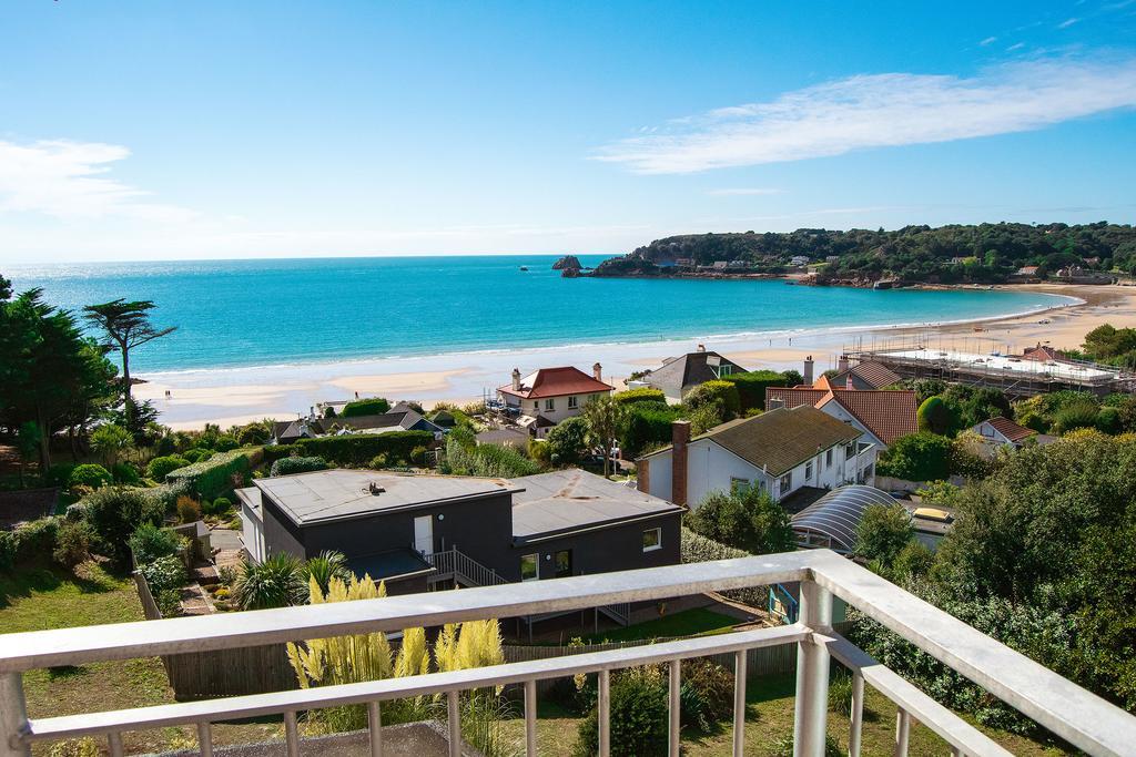 Biarritz Hotel St Brelade Bagian luar foto