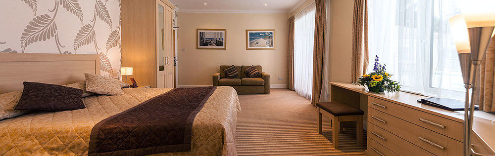 Biarritz Hotel St Brelade Bagian luar foto