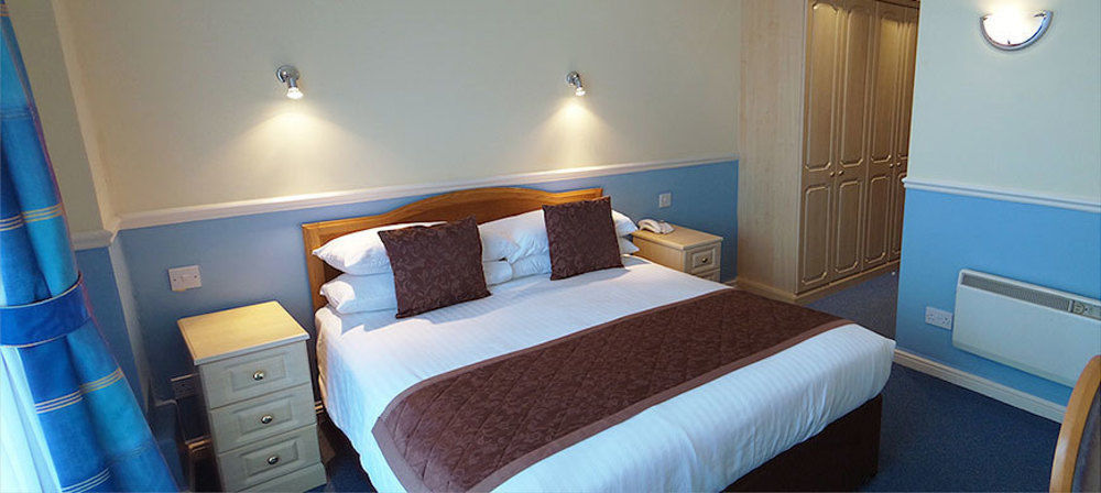 Biarritz Hotel St Brelade Bagian luar foto